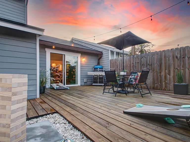 660 Aquatic Dr — Photo 63