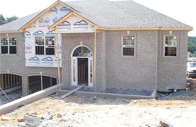 2nd image of 124 Timbersprings
