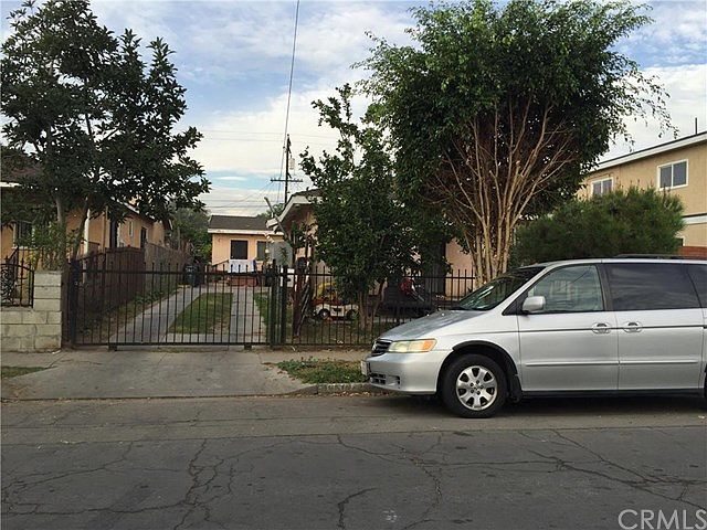 2nd image of 9517 Juniper St