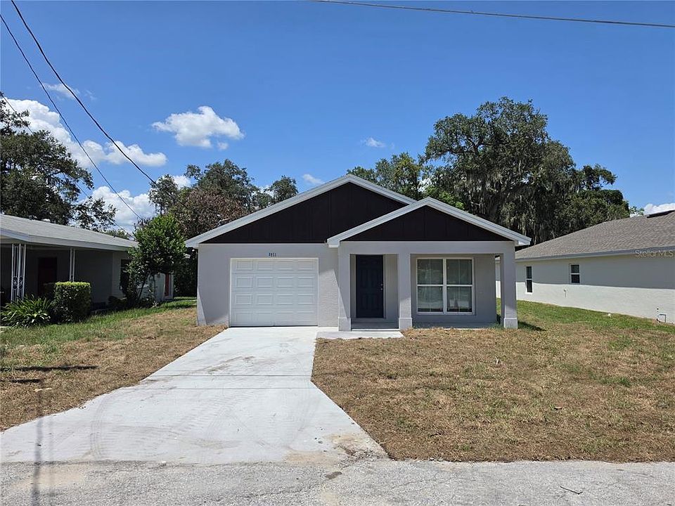 1st image of 851 AVENUE R NE