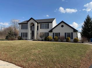 7407 Lock Mill Ct, Maumee, OH 43537
