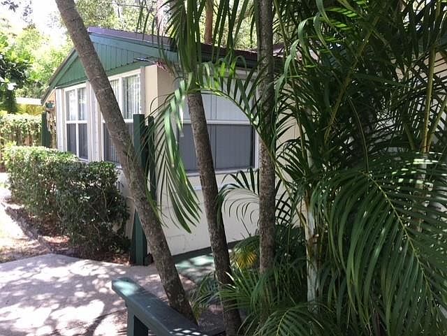 1st image of 410 SW 7th St
