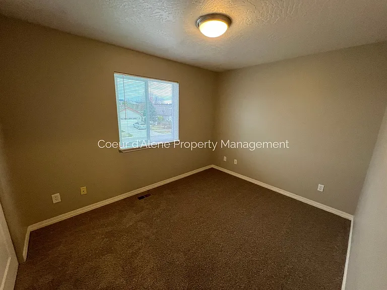 7355 N Calamonte Ln — Photo 11