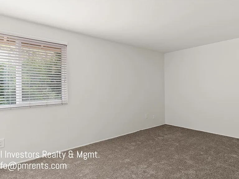 4219 Avati Dr — Photo 16
