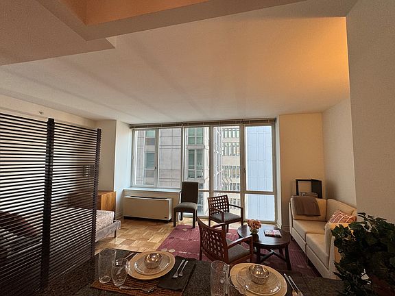 3rd image of 1510 Lexington Ave APT 11N