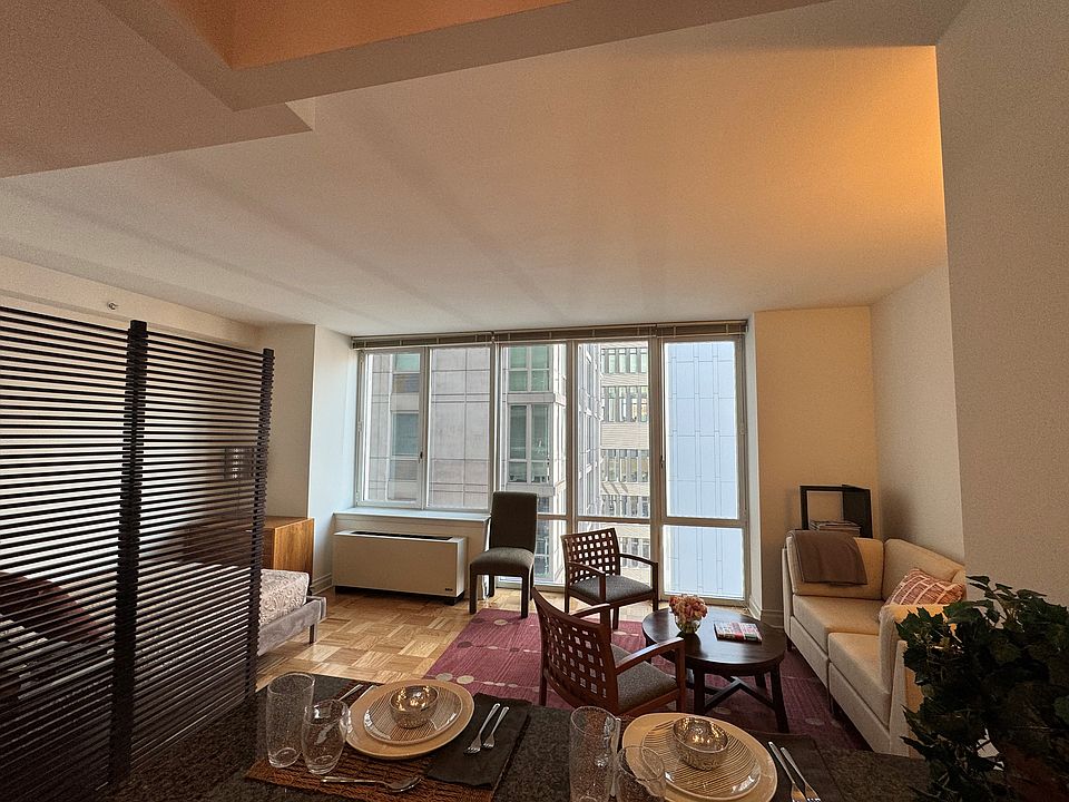 1st image of 1510 Lexington Ave APT 4n