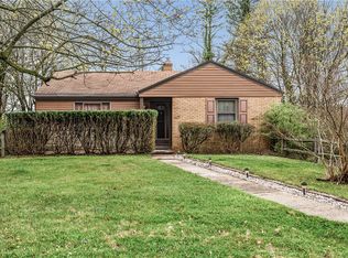 625 Guenevere Dr, Pittsburgh, PA