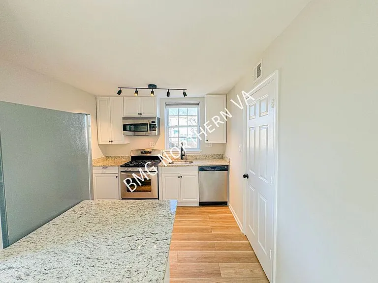 3800 Edison St — Photo 7