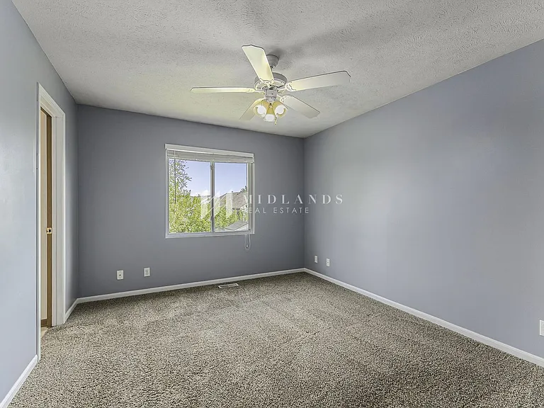 2704 Michaela St — Photo 10