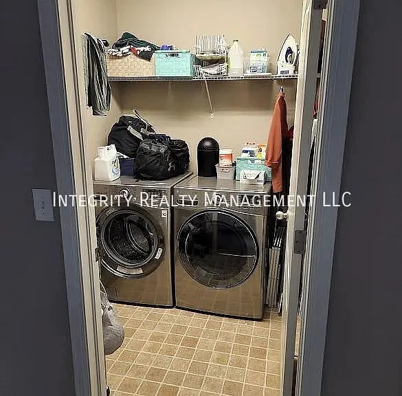 692 Jarvis Dr — Photo 14