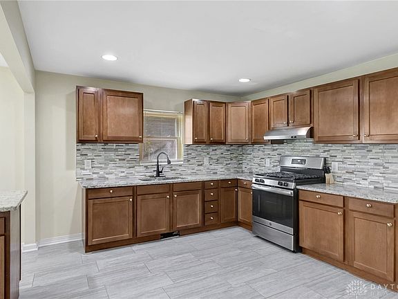3rd image of 407 Whitmore Ave