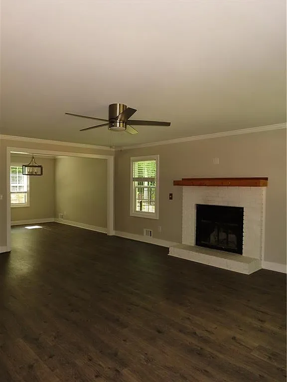 3 bed, 2.0 bath, 1961 sqft, $3,100 — Photo 3