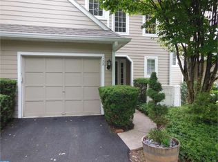 122 N Village Ln, Chadds Ford, PA 19317