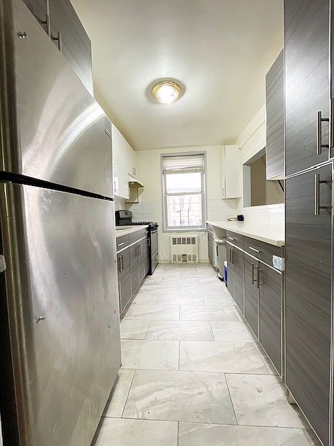 1st image of 1745 E 15th St #1