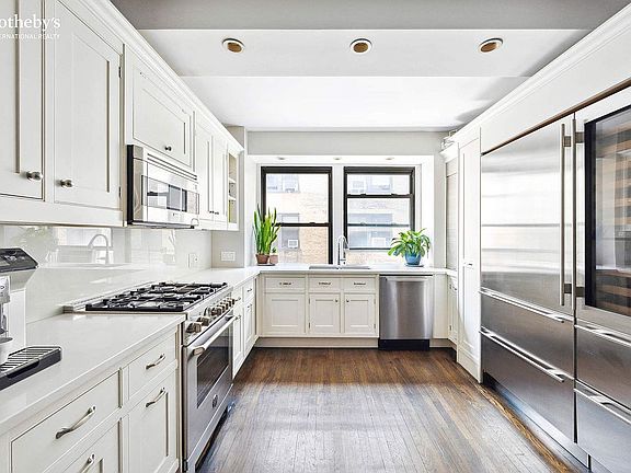 5th image of 205 E 78th St #18AB
