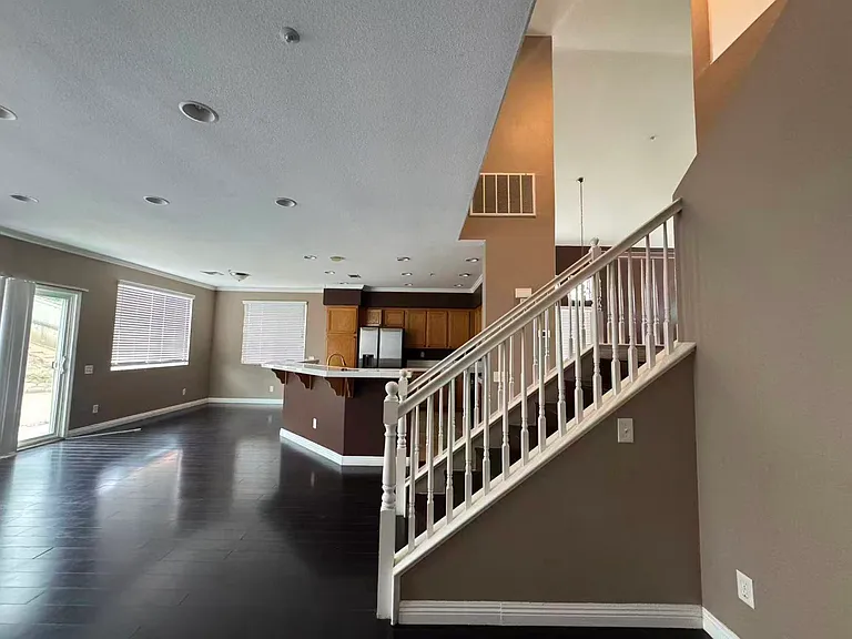 7862 Angus Way — Photo 5