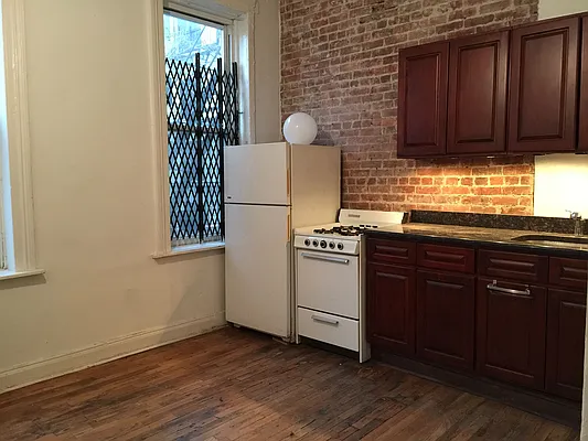 Rented by RBM Management | media 27