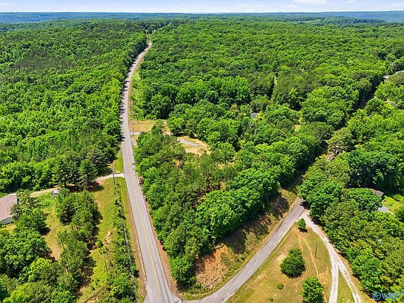 4th image of Eva Rd