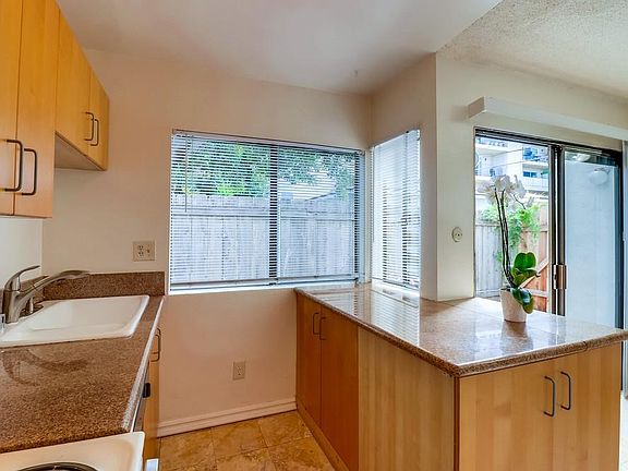 5th image of 1821 Grand Ave APT B
