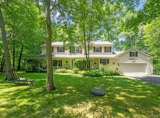 2099 Musson Rd, Howell, MI 48855