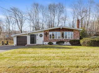 31 S Lexow Avenue, Nanuet, NY 10954