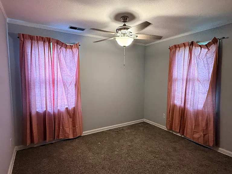 4300 Powell Ave — Photo 13