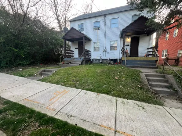 421-423 Caldwell St, Clairton, PA 15025