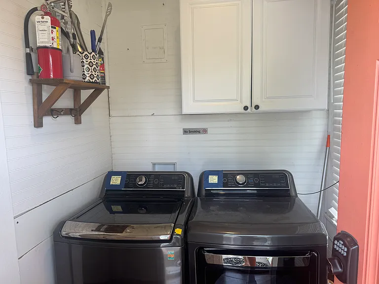 Shared Laundry room