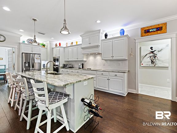 5th image of 18576 Treasure Oaks Rd