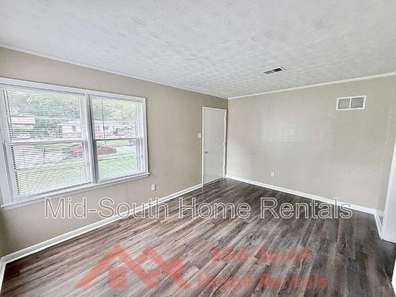 3rd image of 2718 Marlene St