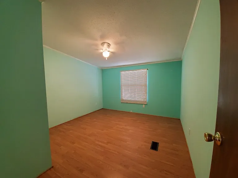 4043 Nashville Dr — Photo 15