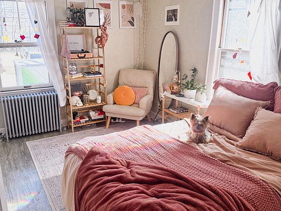 3rd image of 35 Rochester St #3