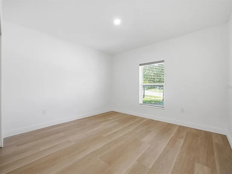446 Hamlet Loop — Photo 5