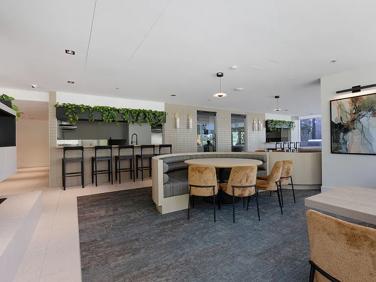 13573 98a Ave #1403 — Photo 36