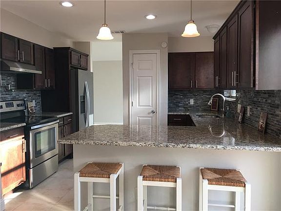 5th image of 2404 Brooke Ct