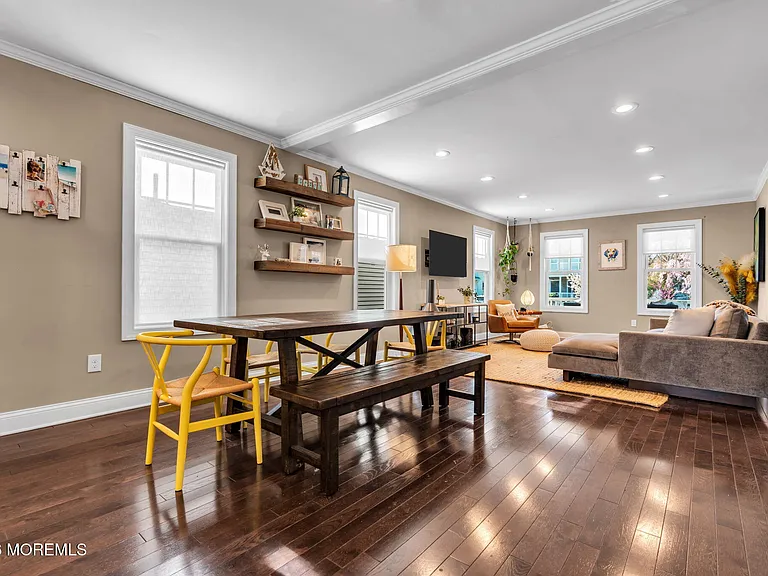 510 Lareine Ave — Photo 10
