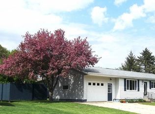 307 N Park Rd, Le Roy, MN 55951