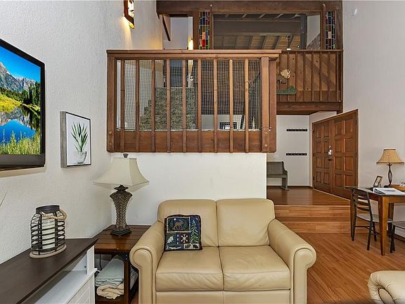 5th image of 132 Oriole Dr