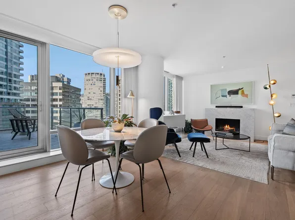 1111 Alberni St #1701, Vancouver, BC V6E 4V2