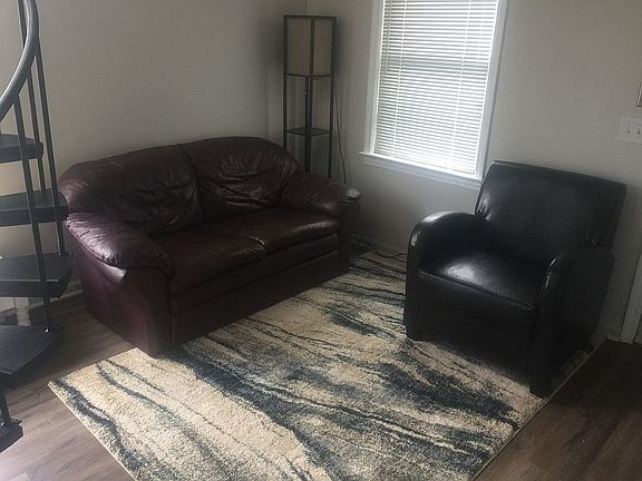 4th image of 1227 Barnwell St Unit 29