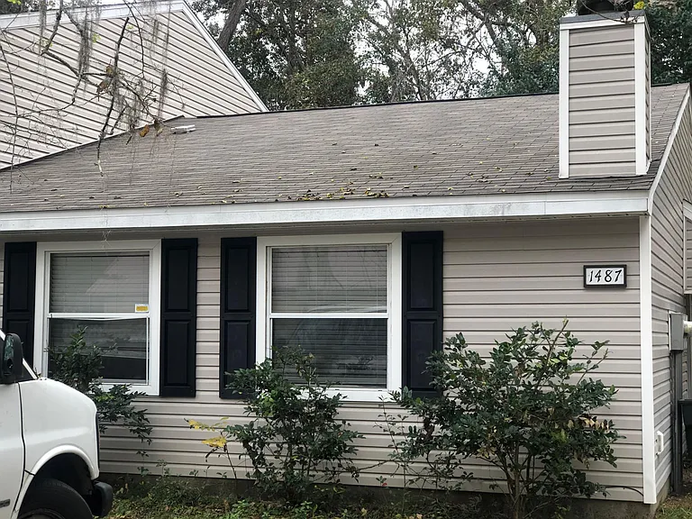 1487 Live Oak Dr — Photo 14