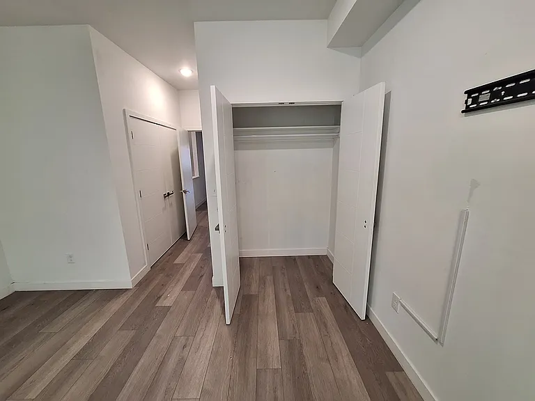 2111 N 8th St #B — Photo 5