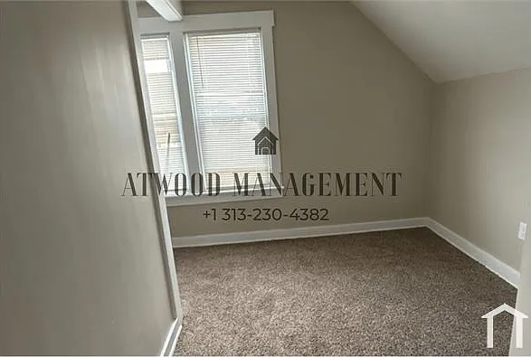 6439 Fischer St — Photo 10