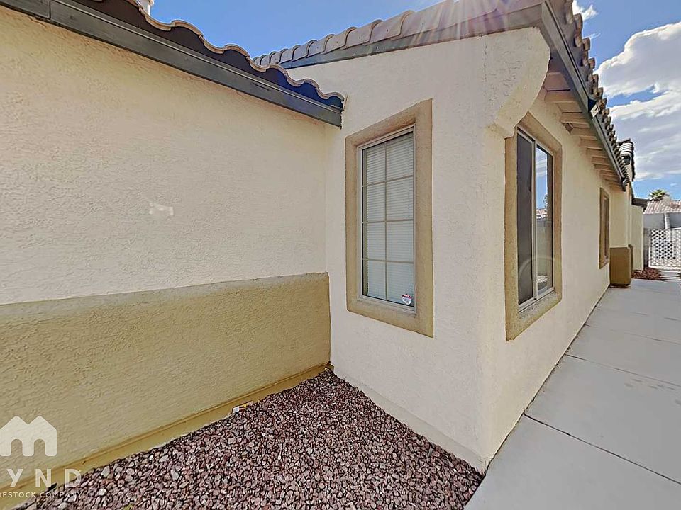 1st image of 6375 Strongbow Dr