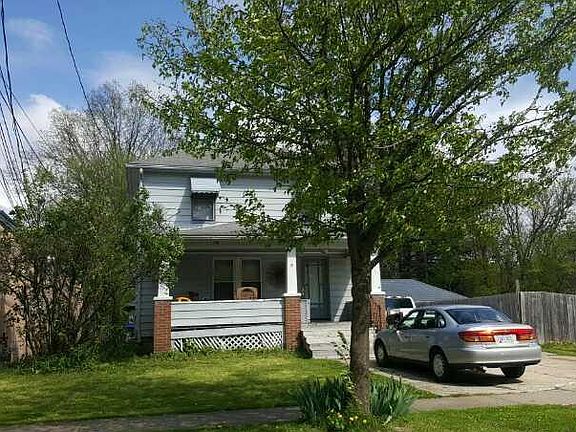2nd image of 211 King St
