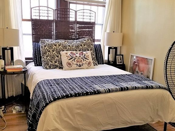 4th image of 1424 Penn St APT 202