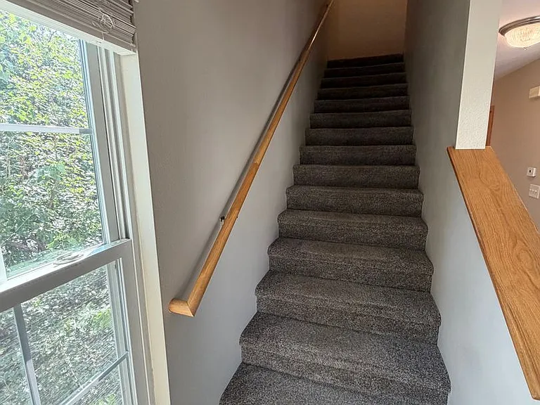 1123 SE Village View Ln — Photo 12