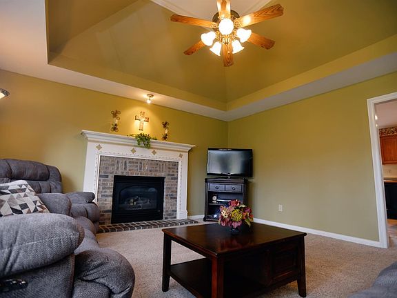 3rd image of 120 Mariwood Dr
