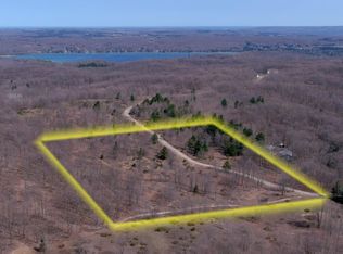 W Hlavka Rd, Maple City, MI 49664