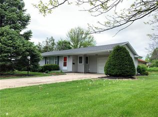 301 SE Linn St, Greenfield, IA 50849